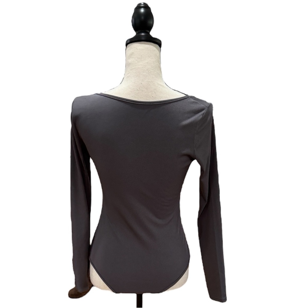 Long Sleeve Ribbed Square Neckline Bodysuit - Picture 3 of 3